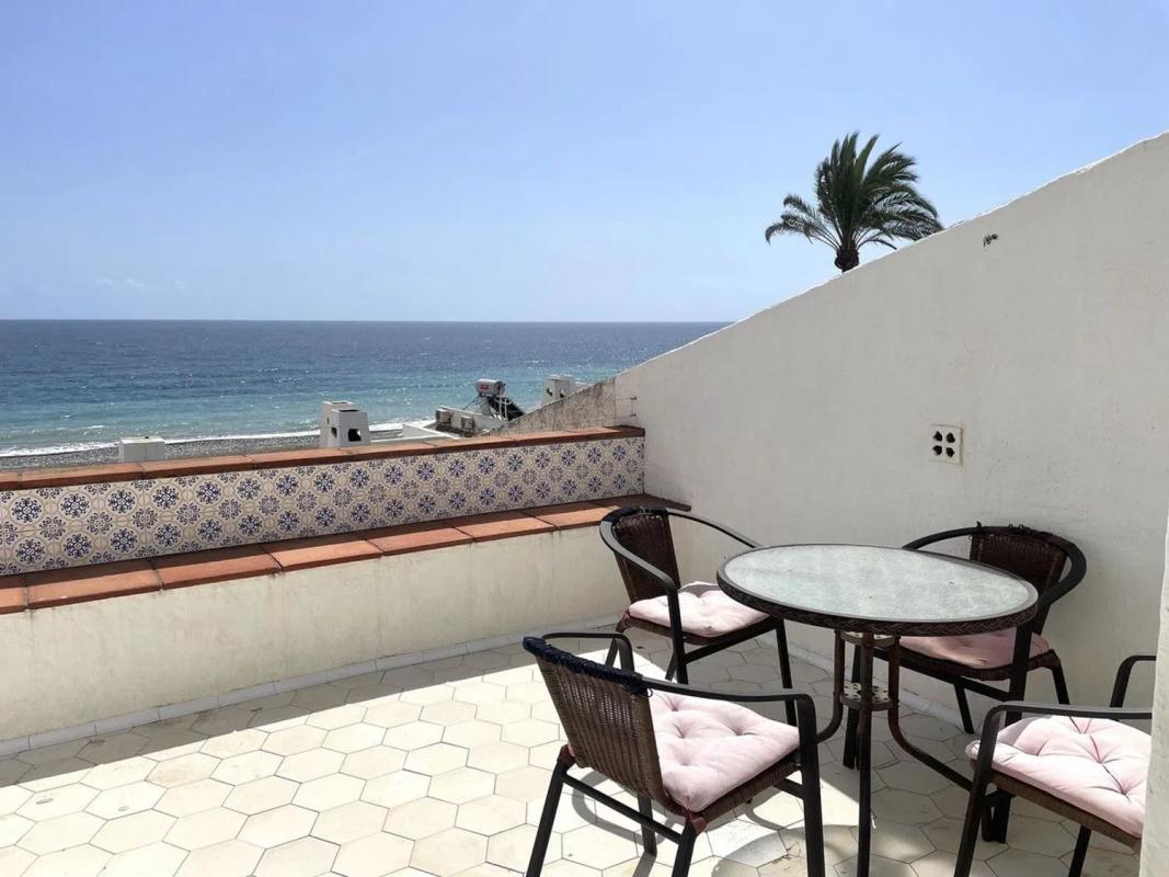 Venta de duplex en Barrio Huerta Nueva, Estepona photo 2