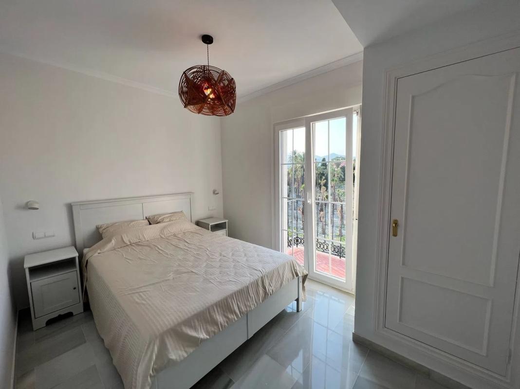 Venta de chalet independiente en Calle Pinechurst, 13, Estepona
 photo 4