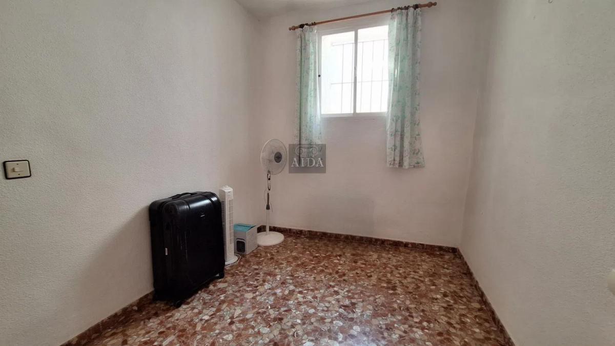 Продажа отдельного шале в  Barrio Centro, Эстепона photo 5