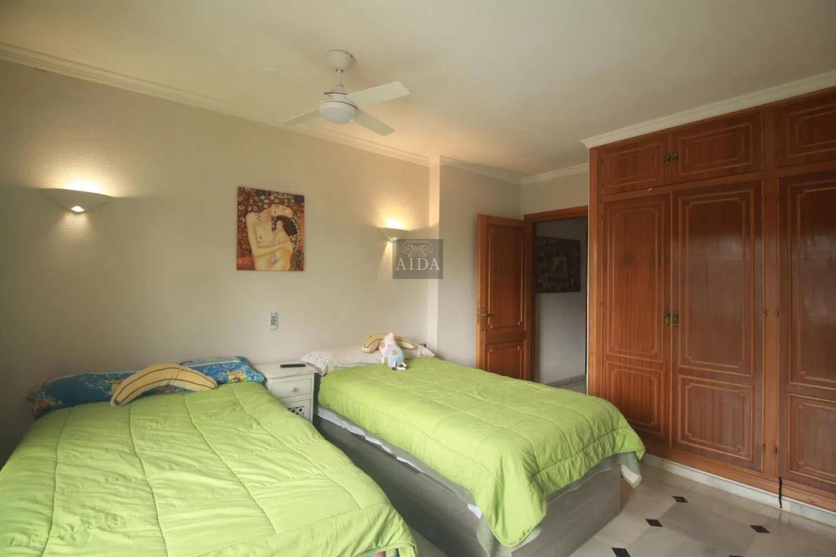Продажа отдельного шале в Barrio Zona Calvario, Эстепона photo 5