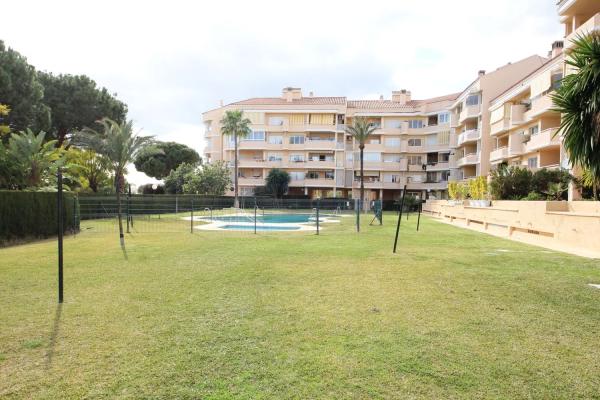 Apartment for sale in Camino de la Boladilla, Estepona photo 1