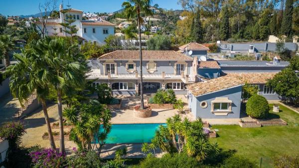 Wolnostojąca willa na sprzedaż w Diseminado el Barronal, 7, Estepona photo 1