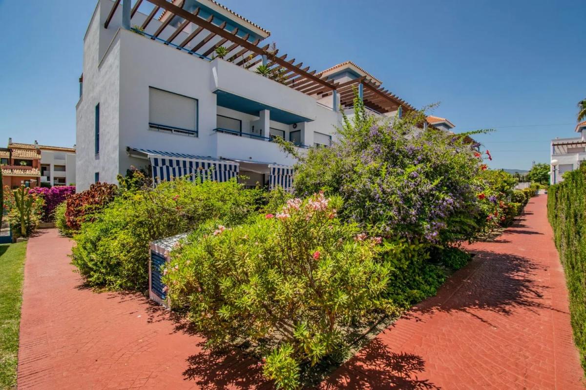 Venta de chalet independiente en Calle del Estanque, Estepona
 photo 4