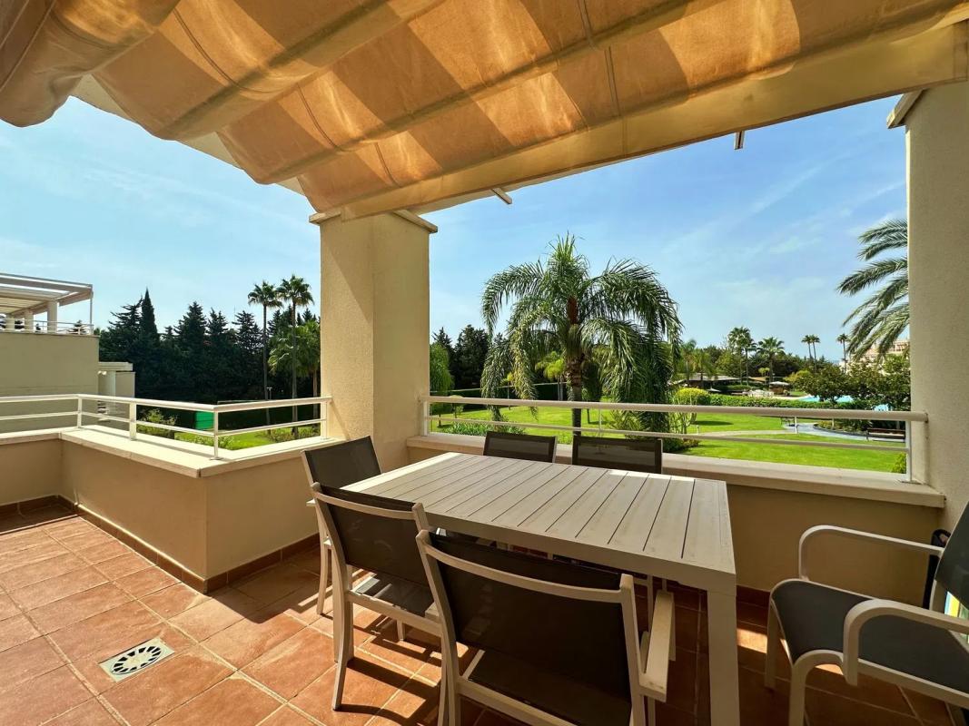 Venta de piso en Camino de la Boladilla, Estepona
 photo 2