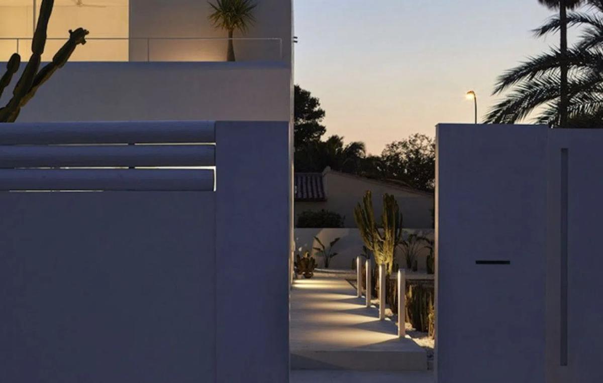 Sprzedaż niezależnego domku jednorodzinnego w  Calle Nicaragua, Estepona photo 3