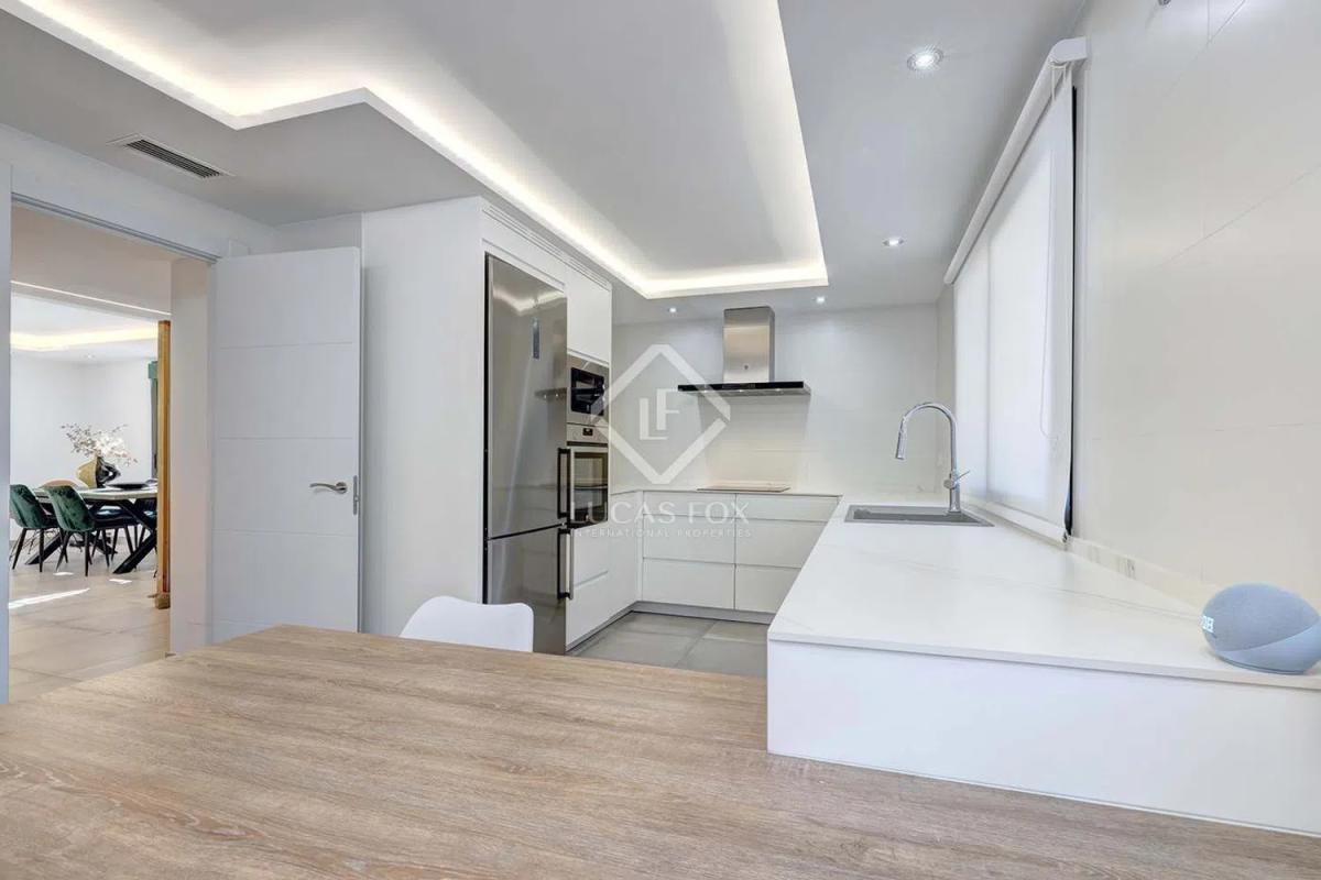 Продажа отдельного шале в  Calle Mozart, Эстепона photo 3