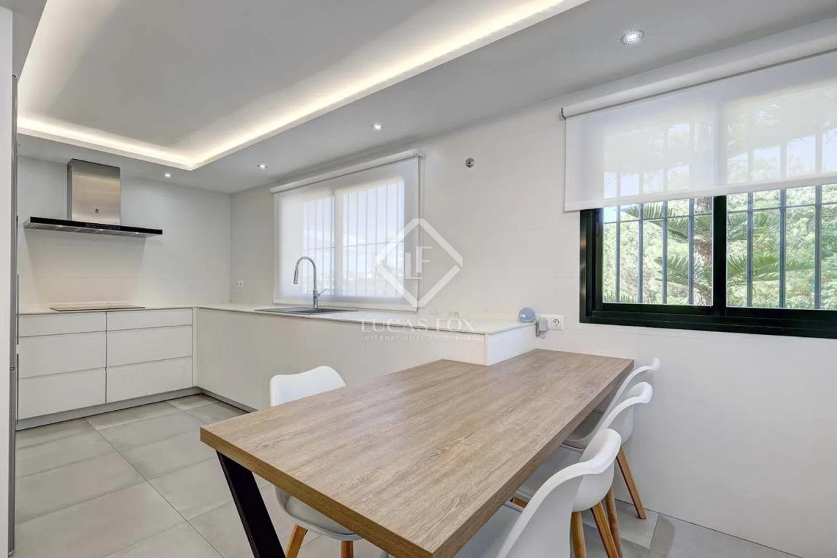Продажа отдельного шале в  Calle Mozart, Эстепона photo 5