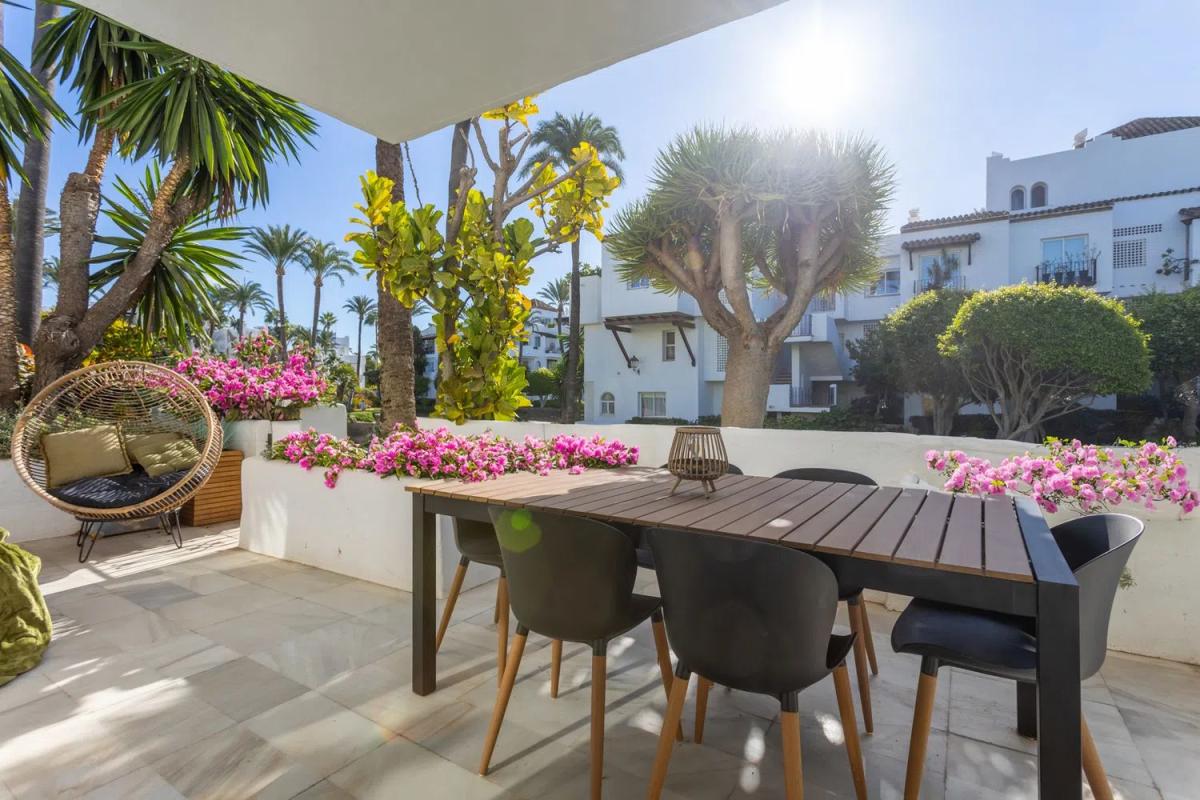 Venta de piso en Alcazaba beach s/n, Estepona
photo 1