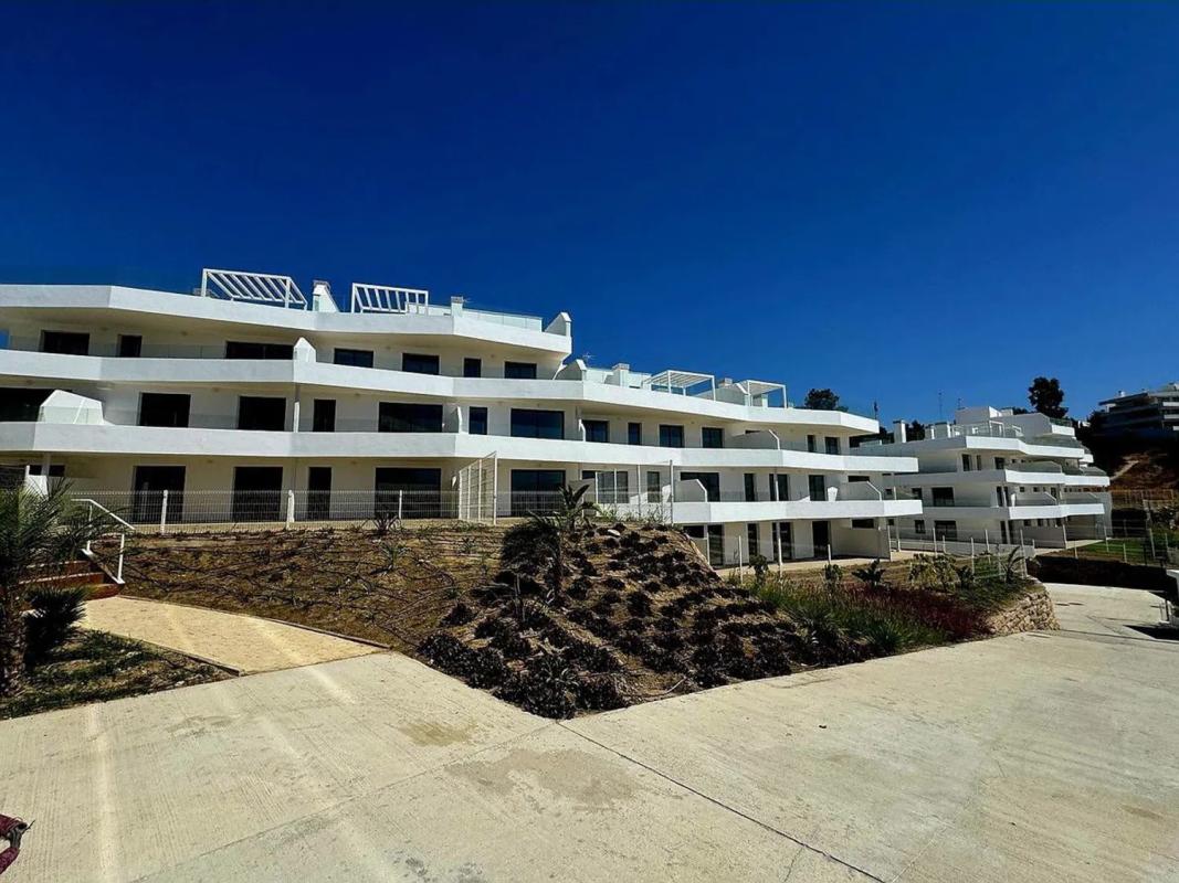 Sale of apartment in Calle del Agua, Estepona
photo 1
