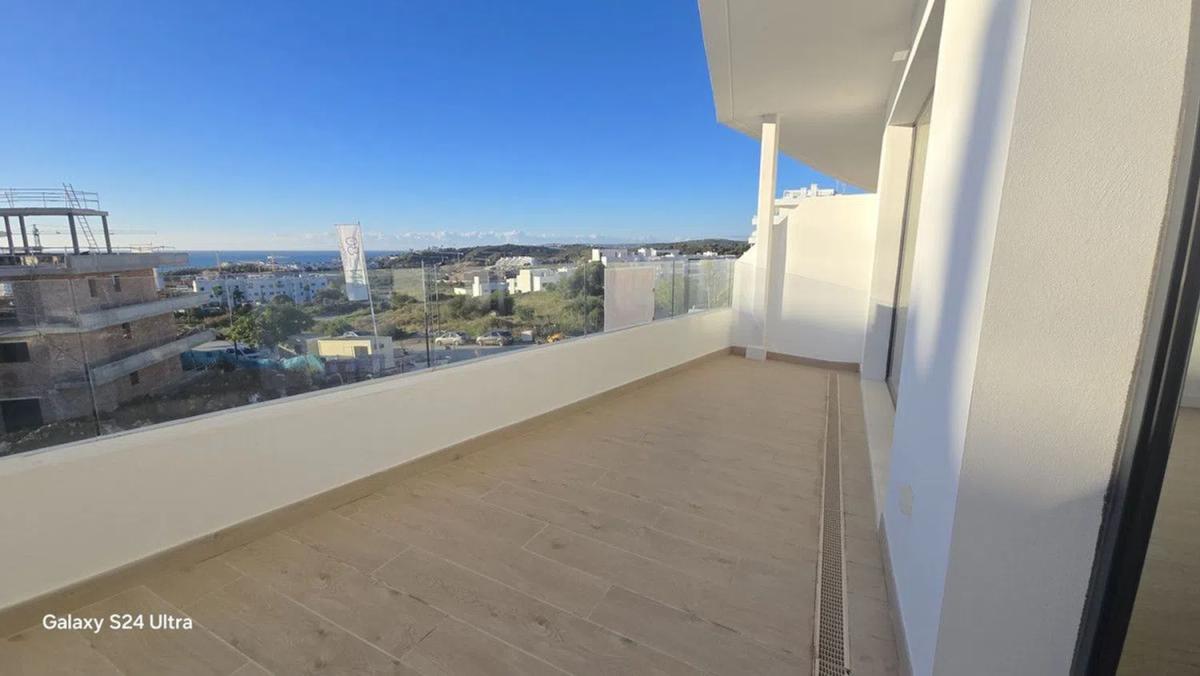 Sale of apartment in Calle del Agua, Estepona
photo 2