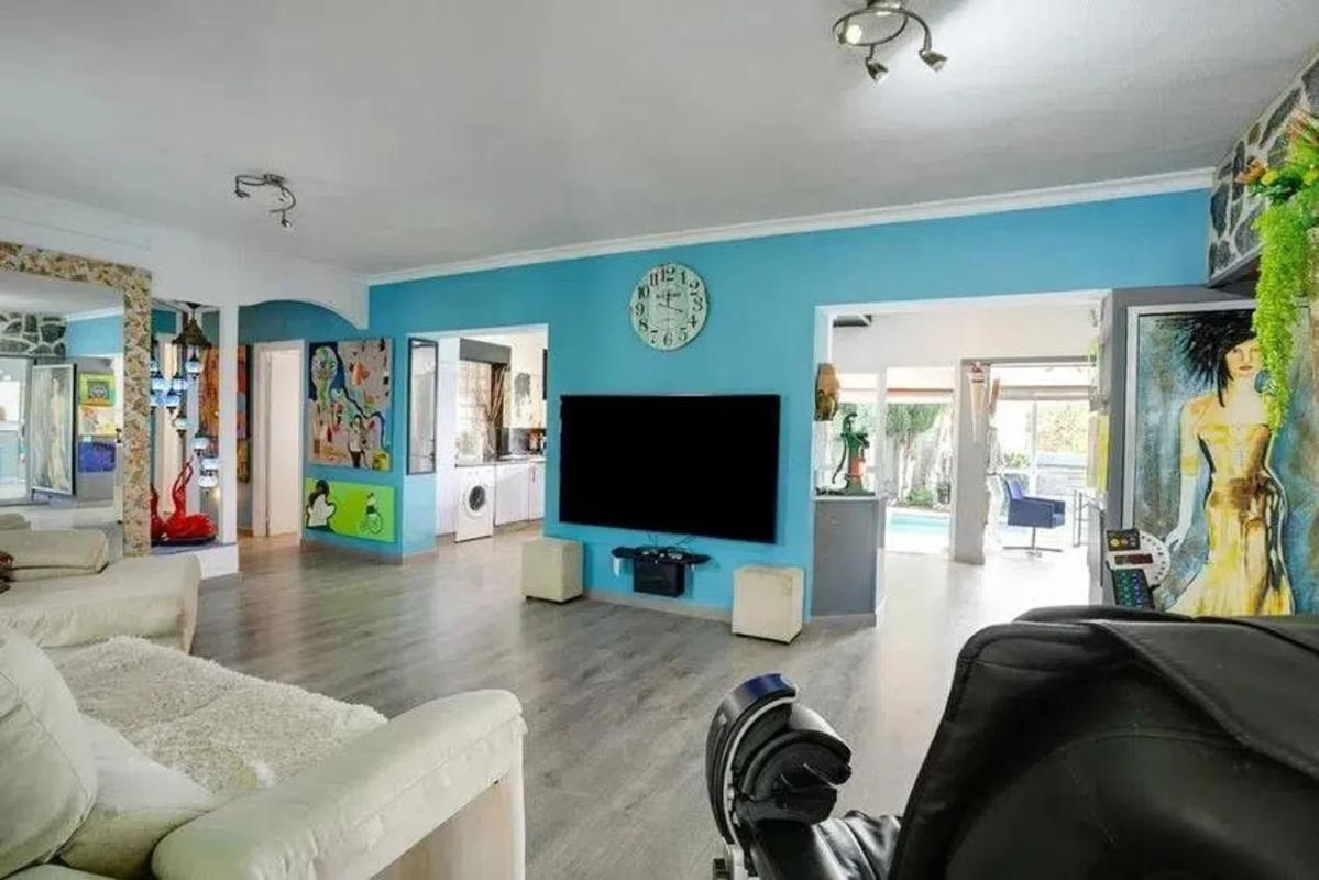 Продажа отдельного шале в Barrio Estepona Golf, Эстепона photo 2