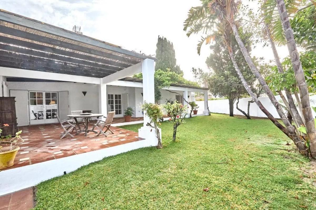 Venta de chalet independiente en Barrio Casasola, Estepona
 photo 5