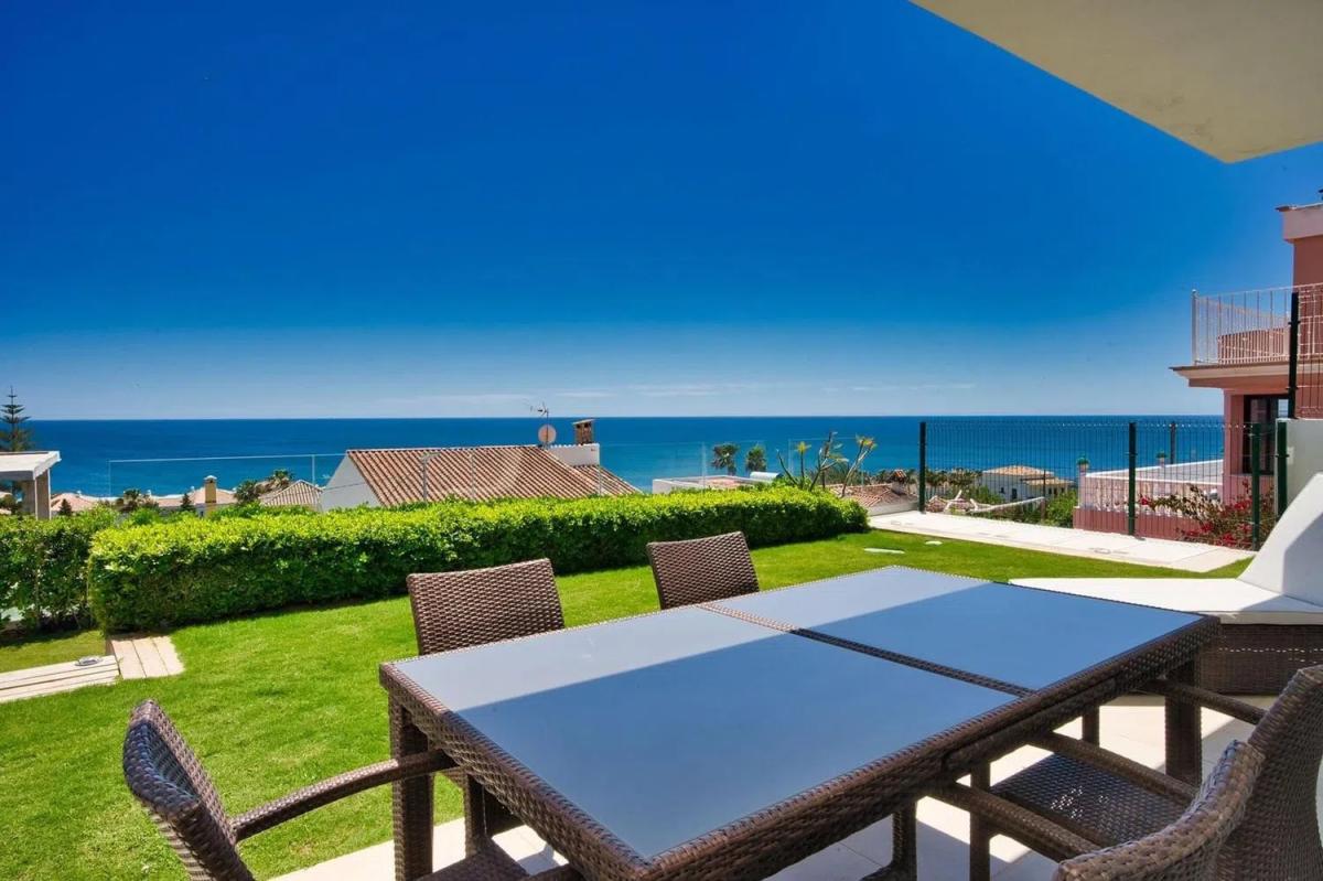 Sale of independent chalet in Barrio Buenas Noches, Estepona
photo 3