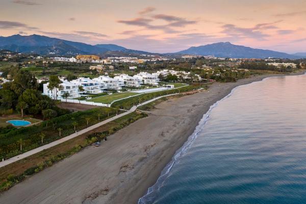 Mieszkanie na sprzedaż w Arrabal Arroyo Anton, 7 A, Estepona photo 1