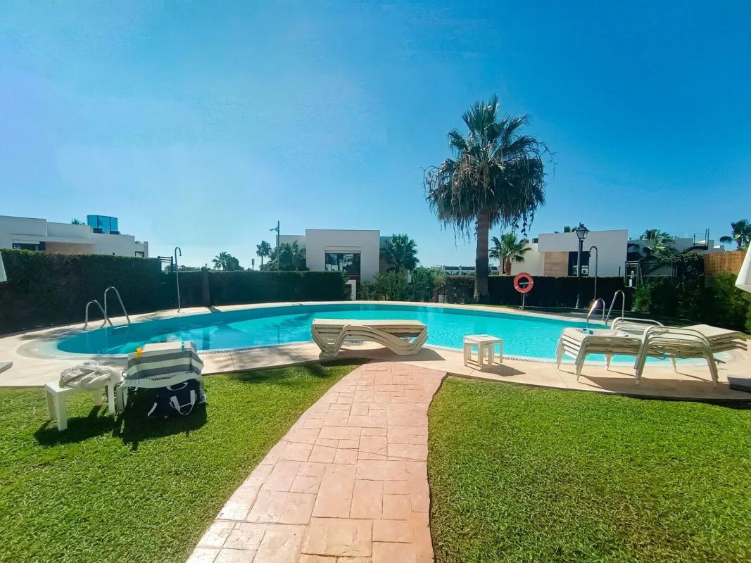 Venta de chalet independiente en Calle Quintana, 29, Estepona
photo 1