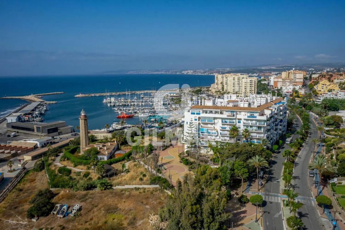 Sprzedaż mieszkania w Calle Delfín, Estepona
photo 1