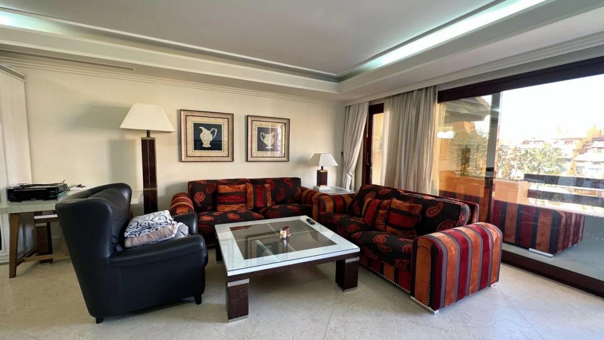 Venta de piso en Calle del Mare Nostrum, 159, Estepona
 photo 2