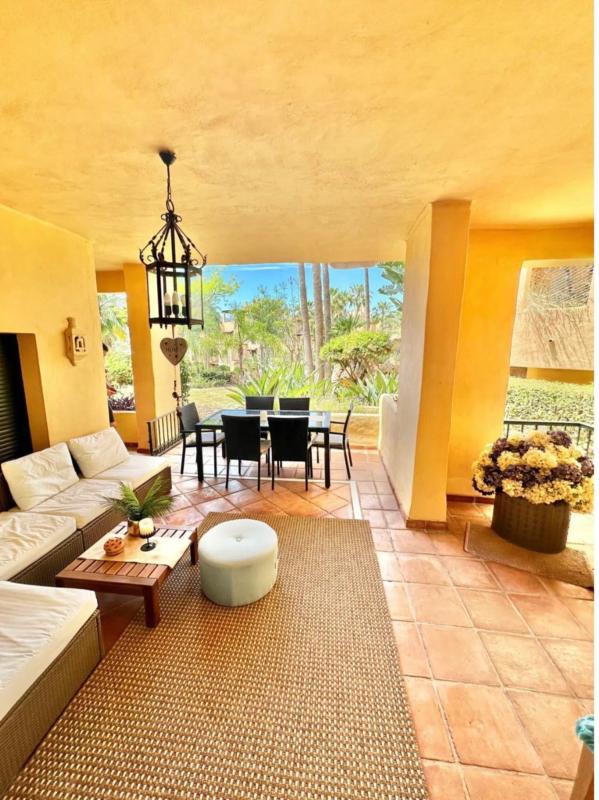 Sale of apartment in Barrio Nueva Atalaya, Estepona
photo 1