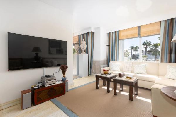 Penthouse for sale in  ALCAZABA BEACH, Estepona photo 4