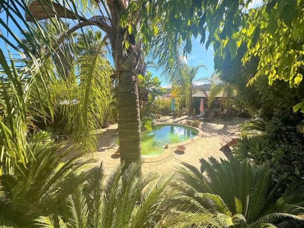 Detached villa for sale in  Camino Alberdina, Estepona photo 2