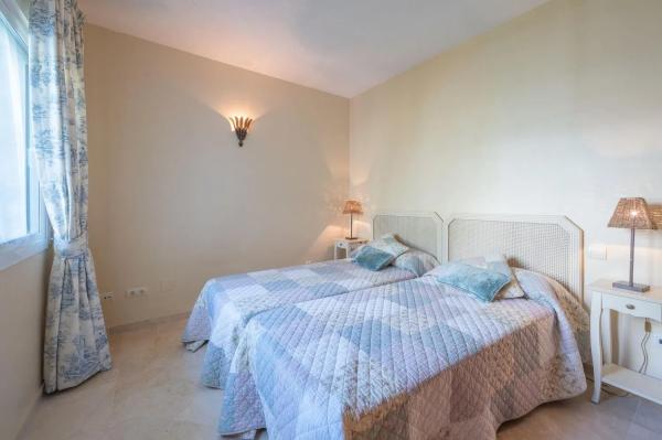 Ático en venta en  Barrio Villacana - Costalita - Saladillo, Estepona photo 4