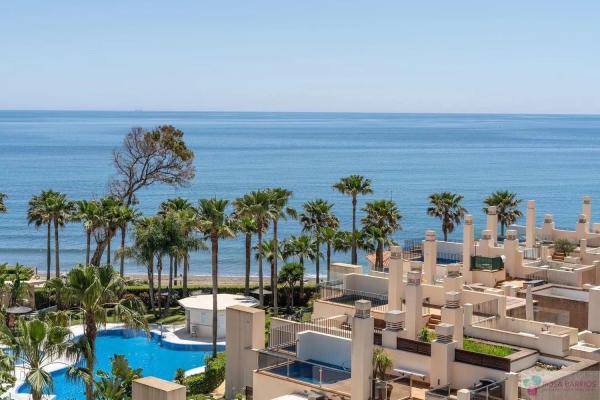 Ático en venta en  Barrio Punta Plata, Estepona photo 1