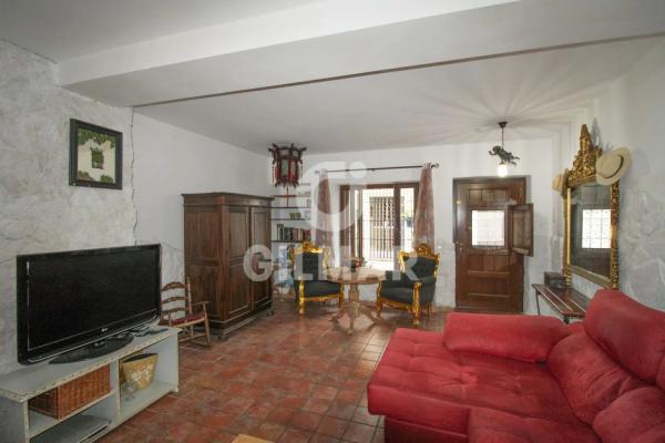 Detached villa for sale in  Calle Sevilla, Estepona photo 3