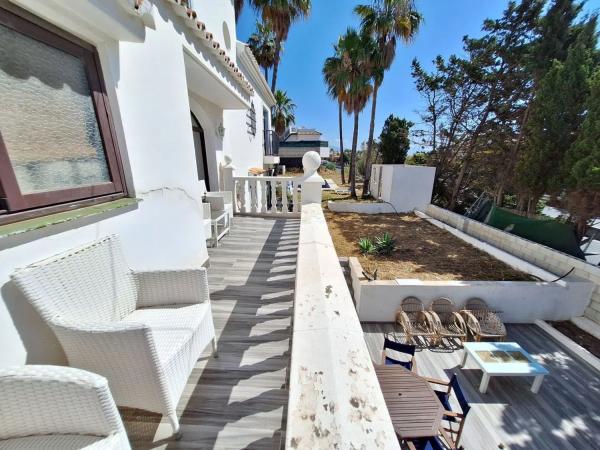 Wolnostojąca willa na sprzedaż w  Bahia dorada, 23, Estepona photo 3