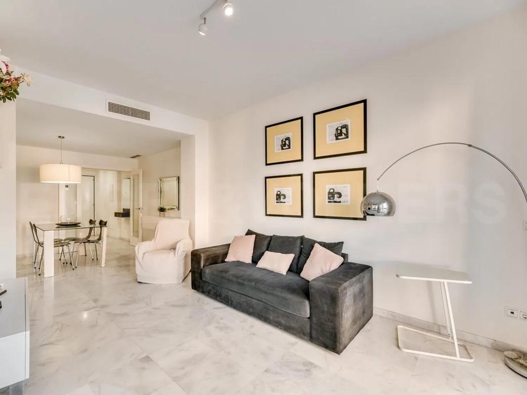 Venta de piso en Barrio Guadalmansa, Estepona
photo 2