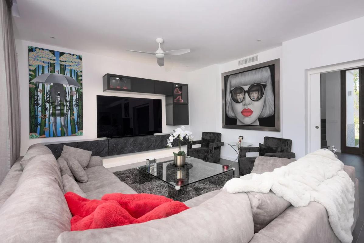 Продажа отдельного шале в Calle de la Grulla, Эстепона photo 4