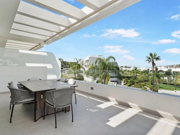 Penthouse na sprzedaż w Calle Laelia, Estepona thumbnail 2