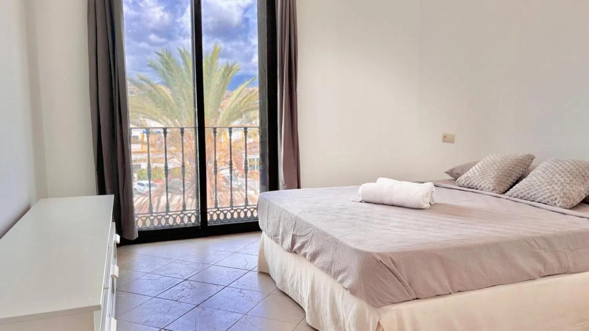 Venta de ático en Calle de la Rosa, 100, Estepona photo 5