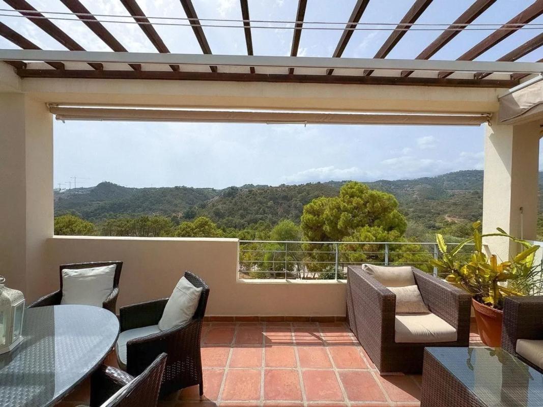 Penthouse sale in Terreno Sup, Estepona photo 2