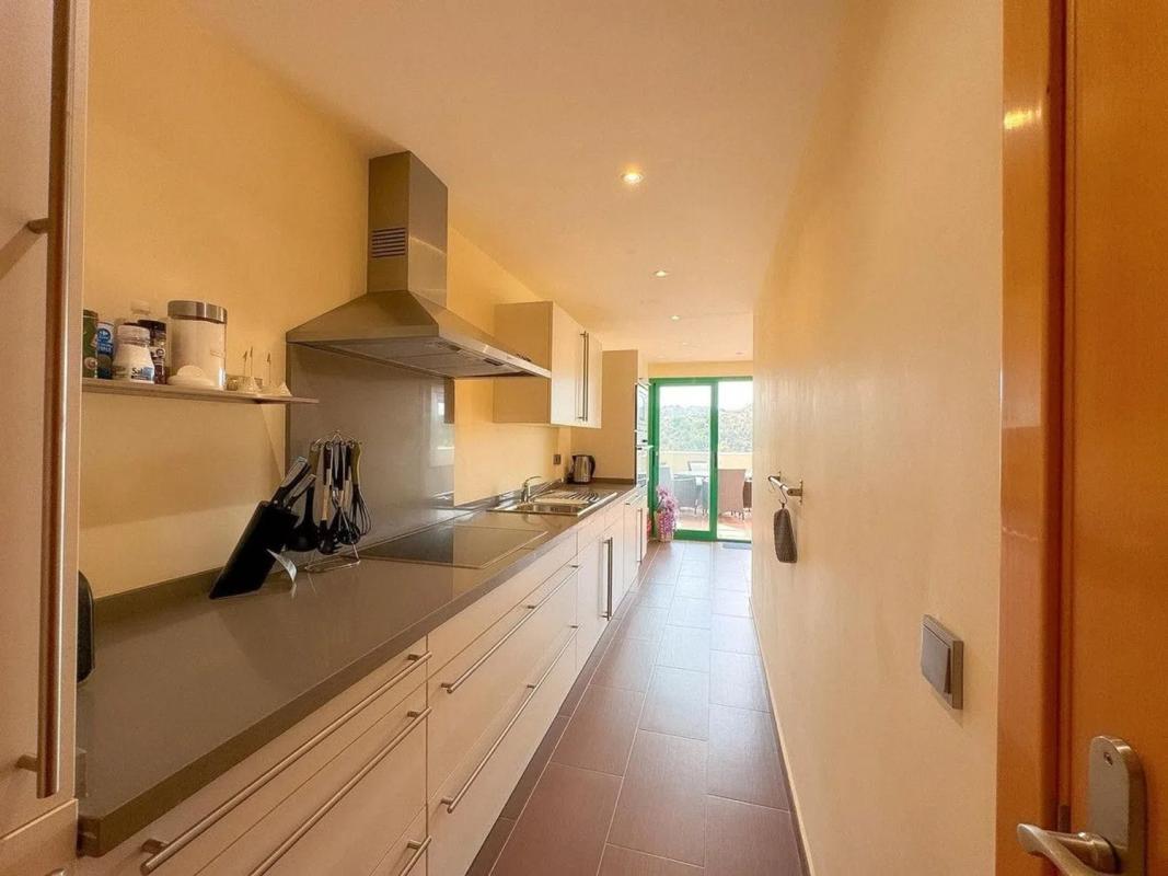 Penthouse sale in Terreno Sup, Estepona photo 3