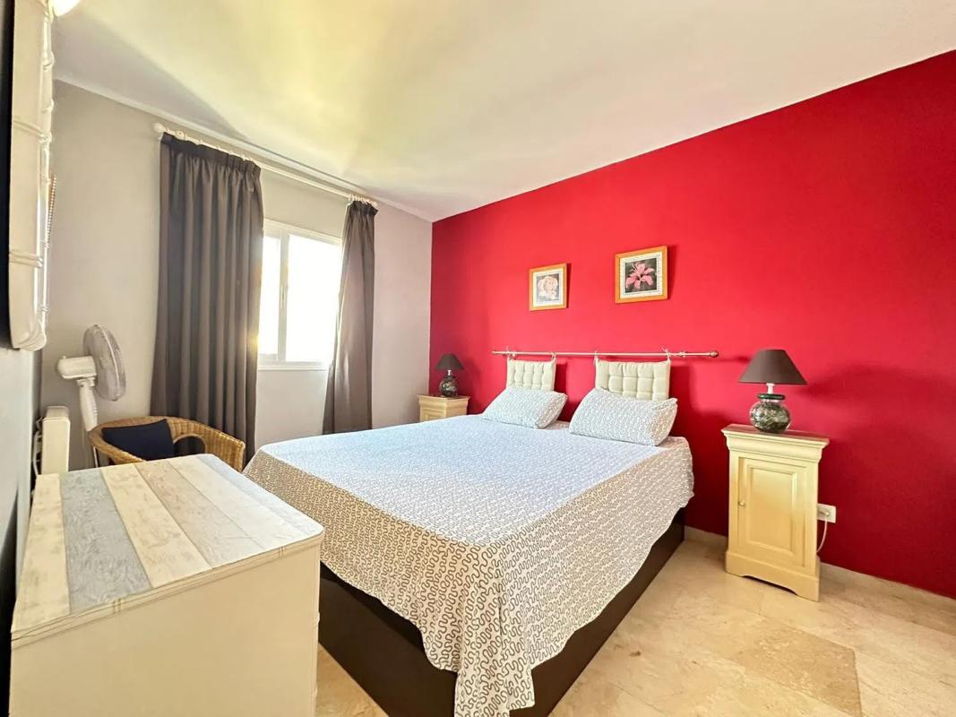Venta de piso en Barrio Paraiso-Barronal, Estepona
 photo 3