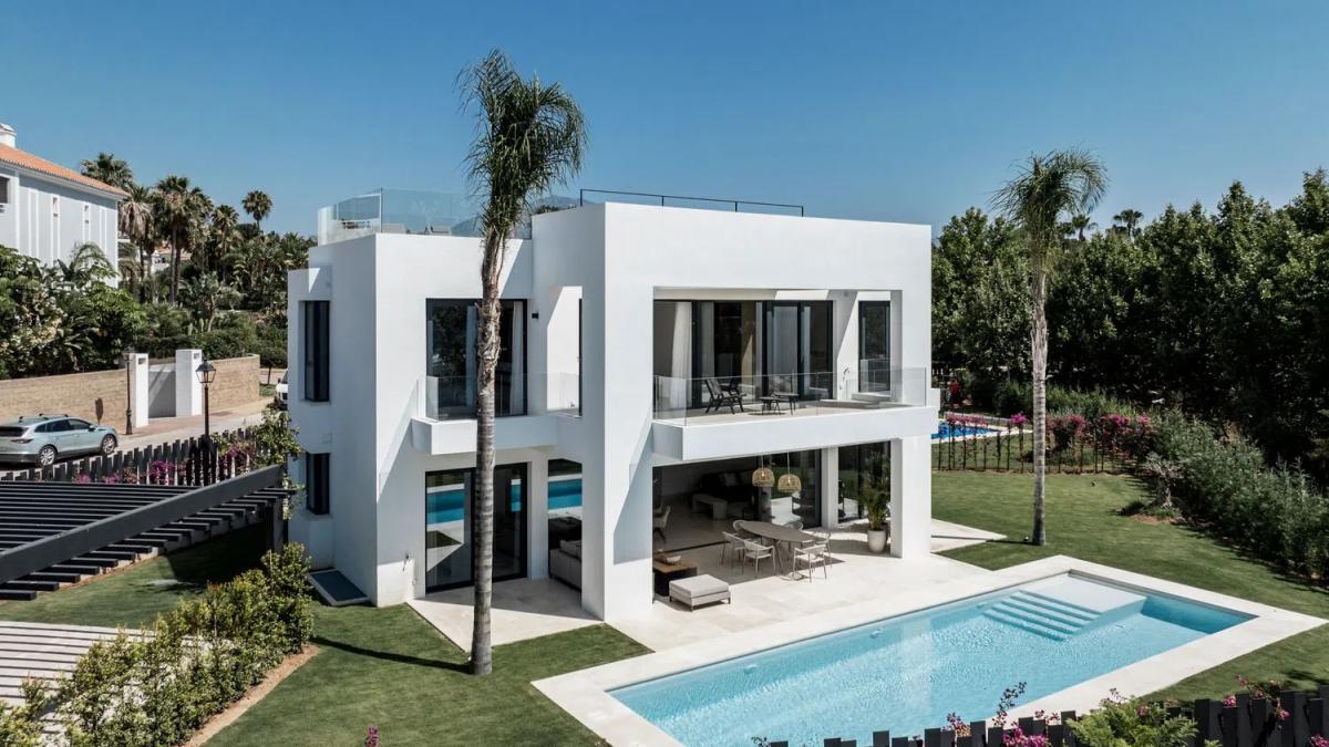 Venta de chalet independiente en Calle Quintana, 8, Estepona
photo 1
