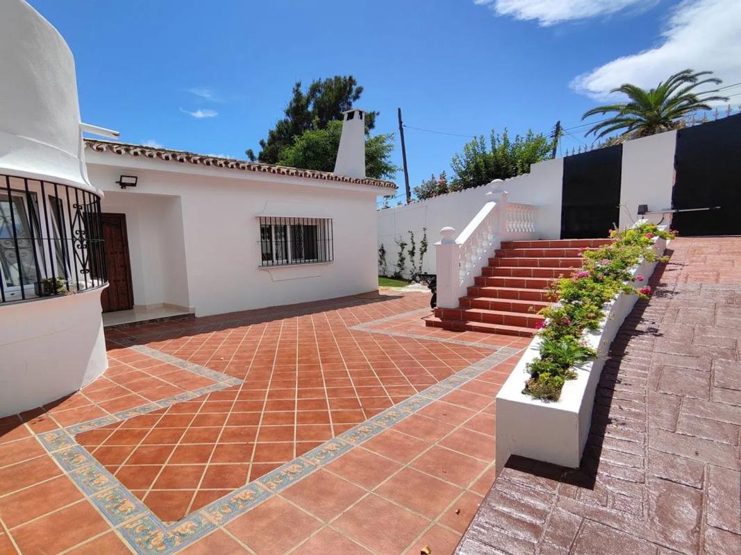 Продажа отдельного шале в Calle del Aire, 60, Эстепона photo 5