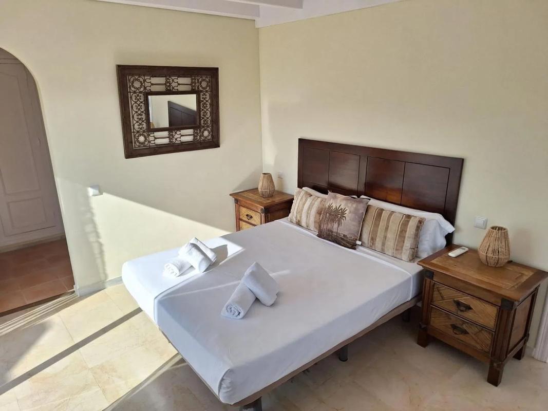 Продажа отдельного шале в  Calle Nicaragua, 24, Эстепона photo 4