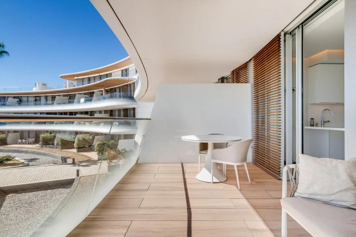 Venta de piso en Calle Josefina Samper, Estepona
photo 3
