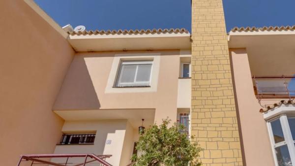 Коттедж на продажу в  Barrio Centro, Эстепона photo 3