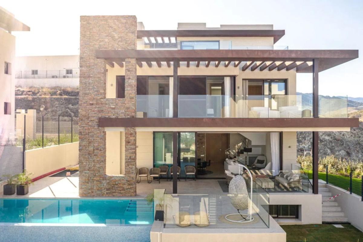 Venta de chalet independiente en Benahavis Carretera De benahavis, Estepona
photo 1