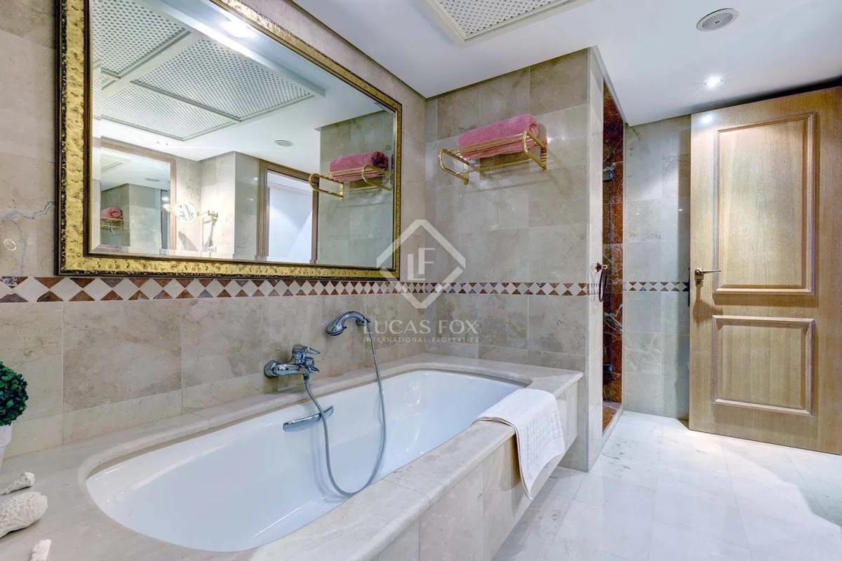 Venta de piso en Via del Mediterráneo, Estepona
 photo 5