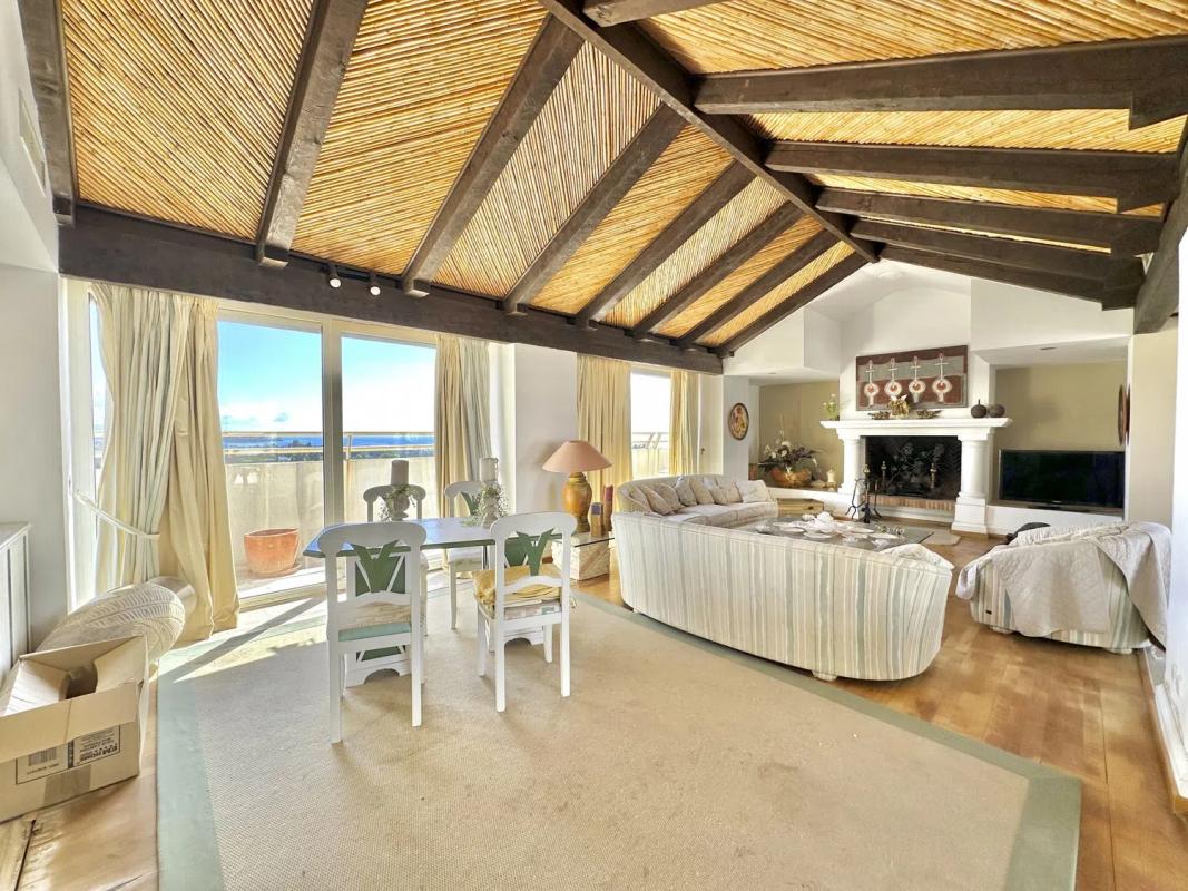 Penthouse sale in Calle Sierra Morena, 8, Estepona photo 1