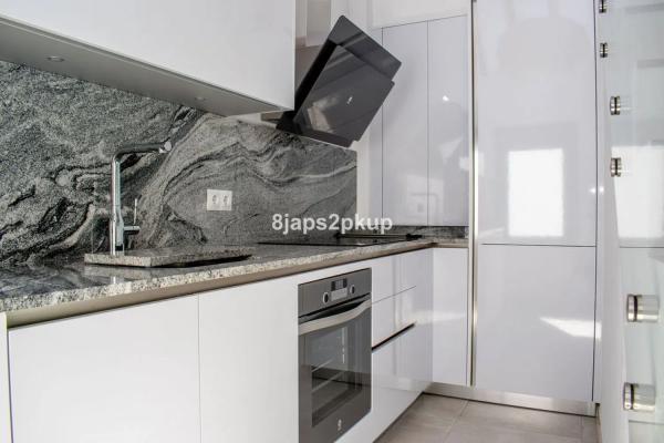 Mieszkanie na sprzedaż w  Barrio Bel-Air, Estepona photo 4