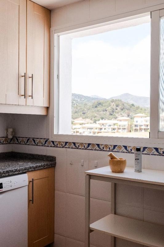 Venta de piso en Calle Montejaque, 1, 29680 Estepona, Málaga, Estepona
 photo 3