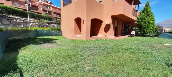 Mieszkanie na sprzedaż w Calle Blaster, 4, Estepona photo 1