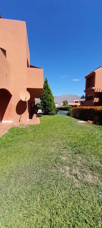 Venta de piso en Calle Blaster, 4, Estepona
 photo 2