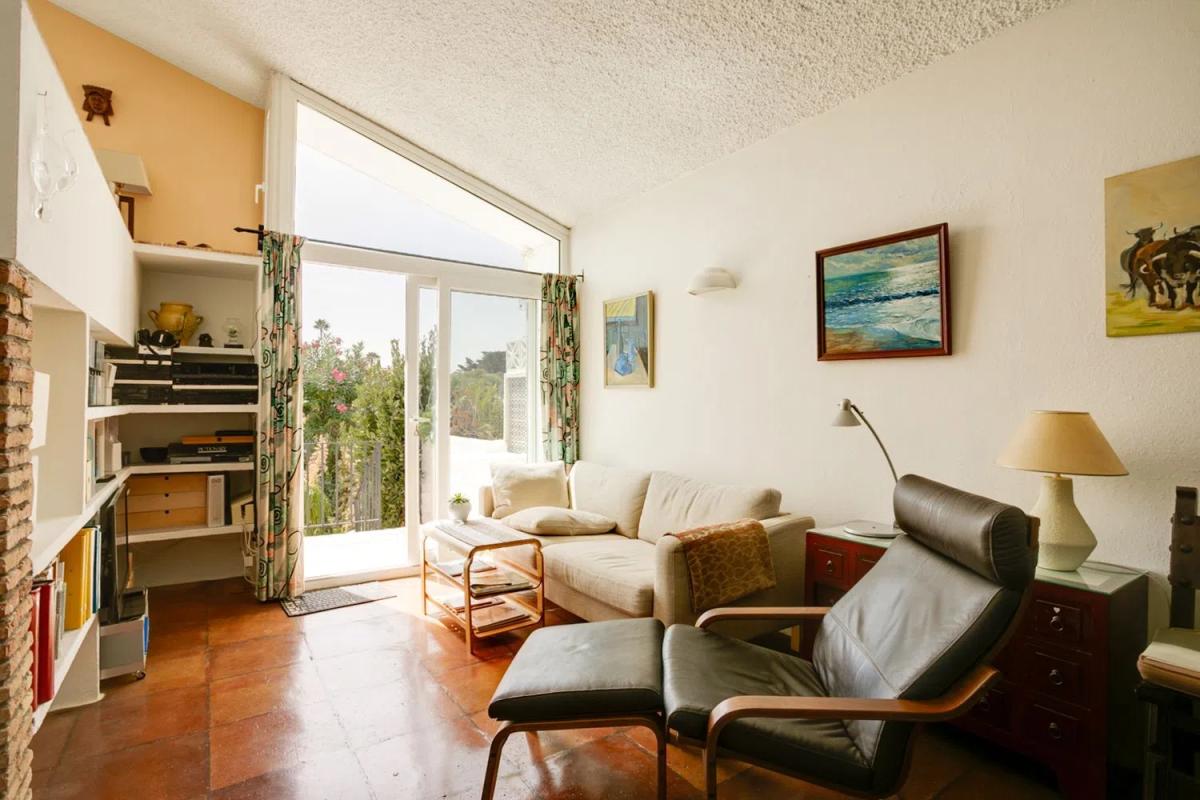 Sprzedaż niezależnego domku jednorodzinnego w  Calle de Turina, Estepona photo 5
