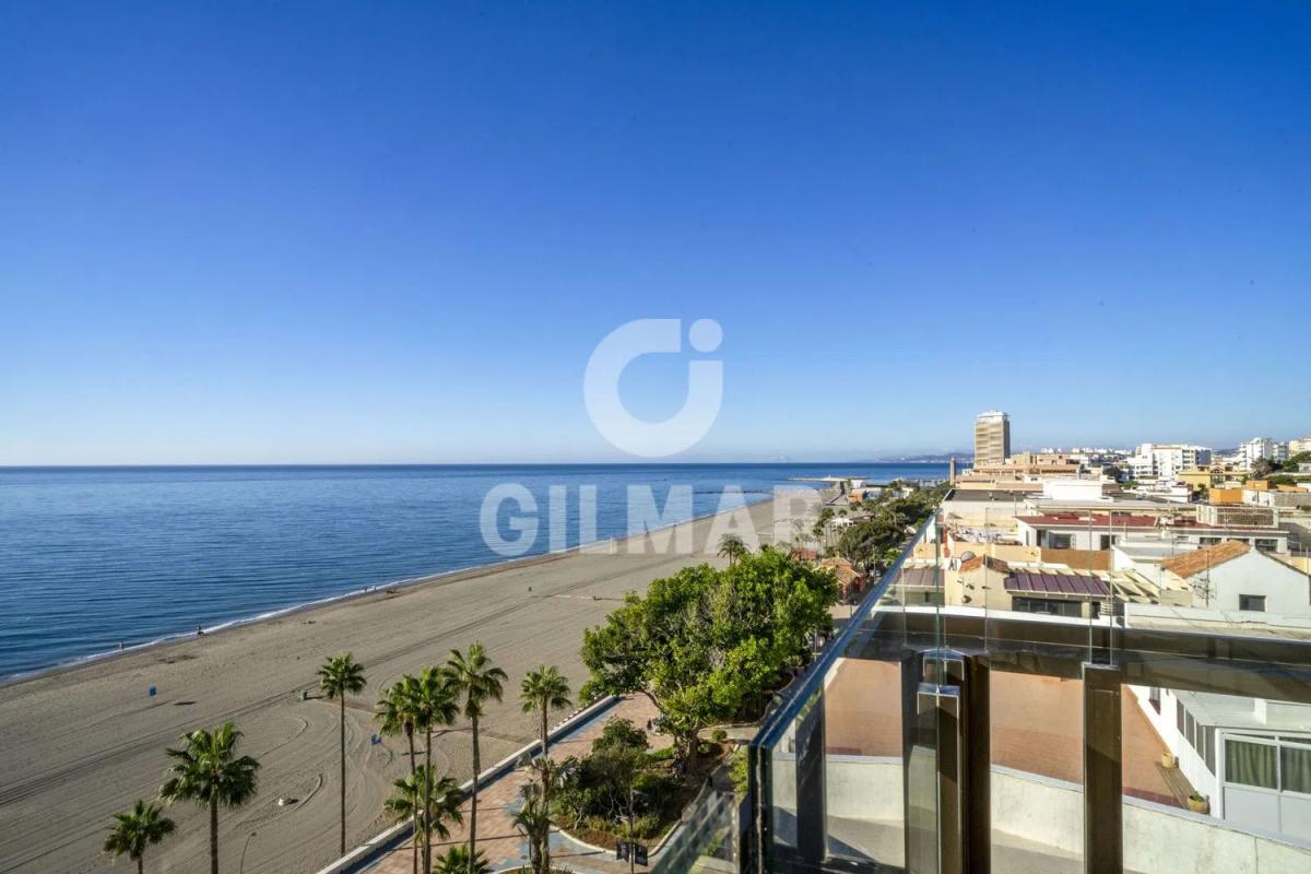 Venta de piso en Avenida españa, Estepona
photo 1