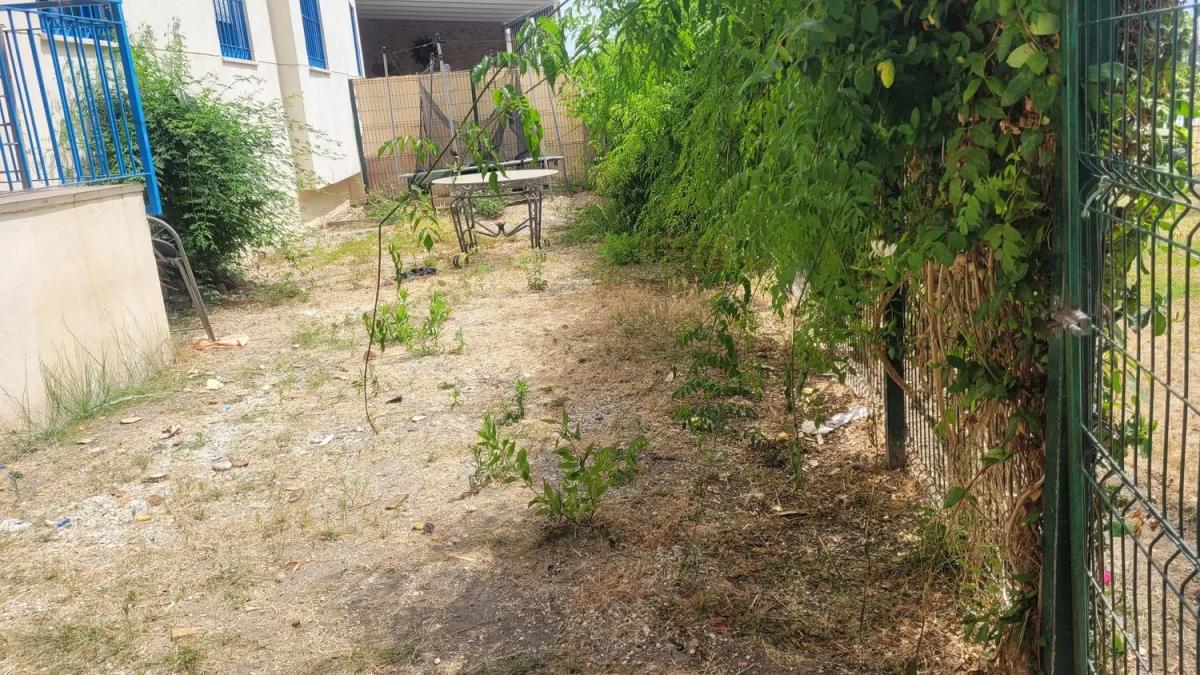Venta de piso en Puerta del Mar, 41, Estepona
photo 1
